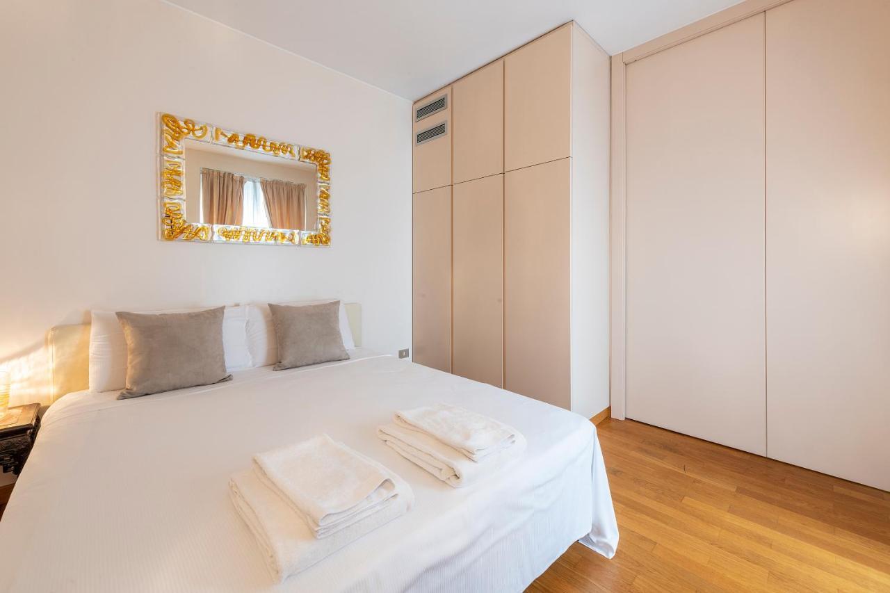 Milan Royal Suites - Centro Duomo Екстериор снимка