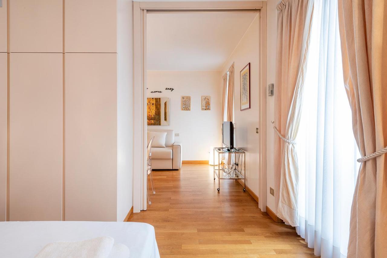 Milan Royal Suites - Centro Duomo Екстериор снимка